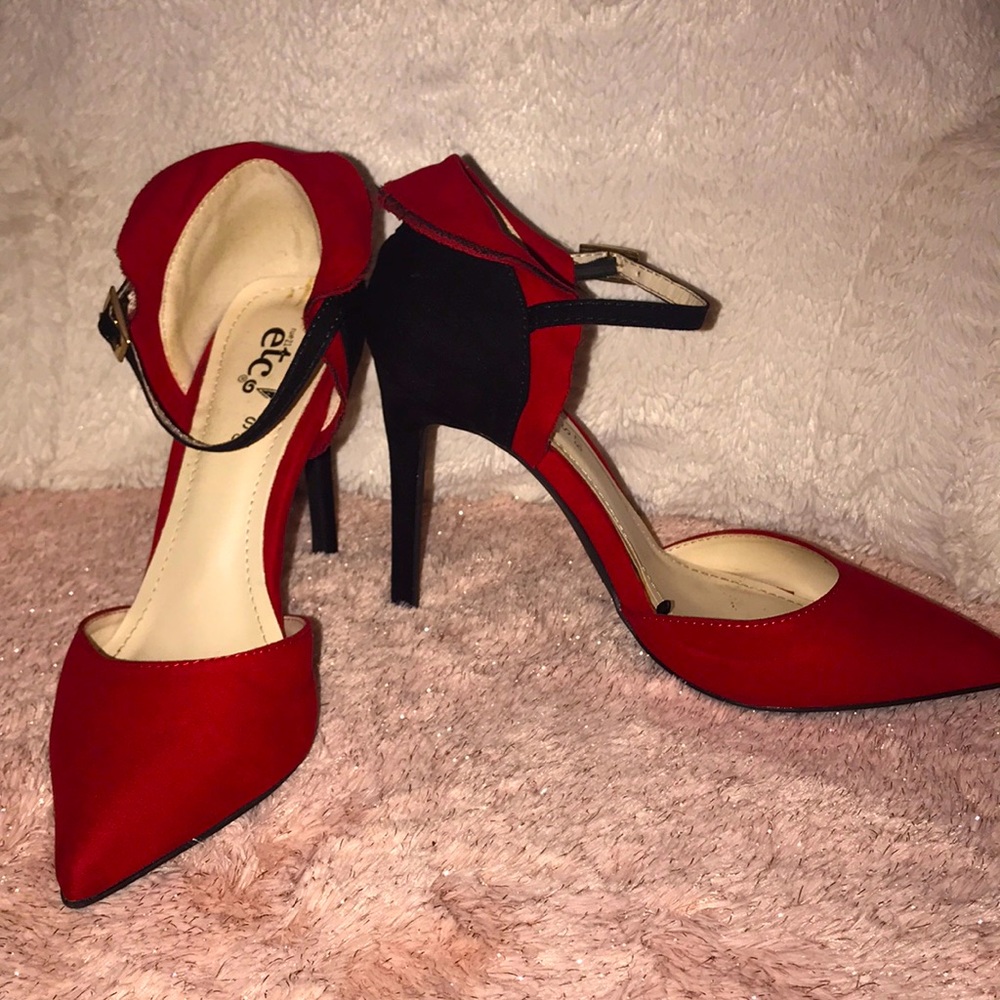 Stylish Women’s Heels Size 6/7